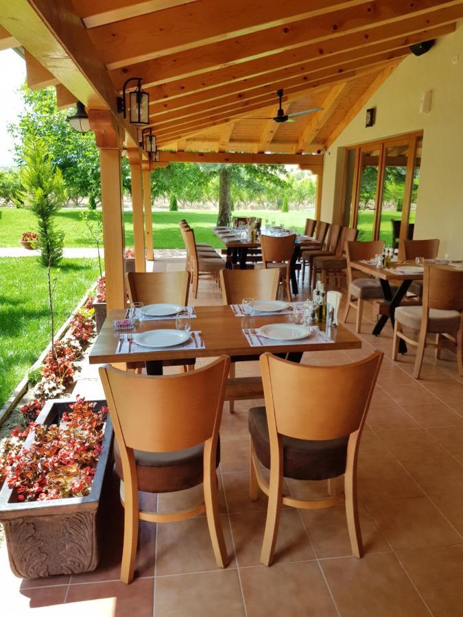 Lazar Winery Tourism B&B Rosoman Eksteriør billede