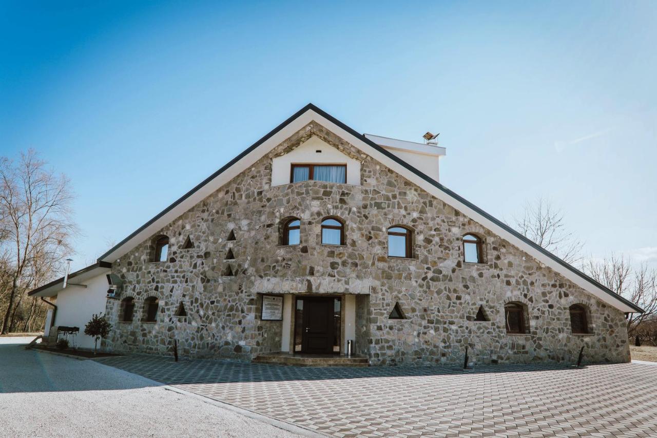 Lazar Winery Tourism B&B Rosoman Eksteriør billede